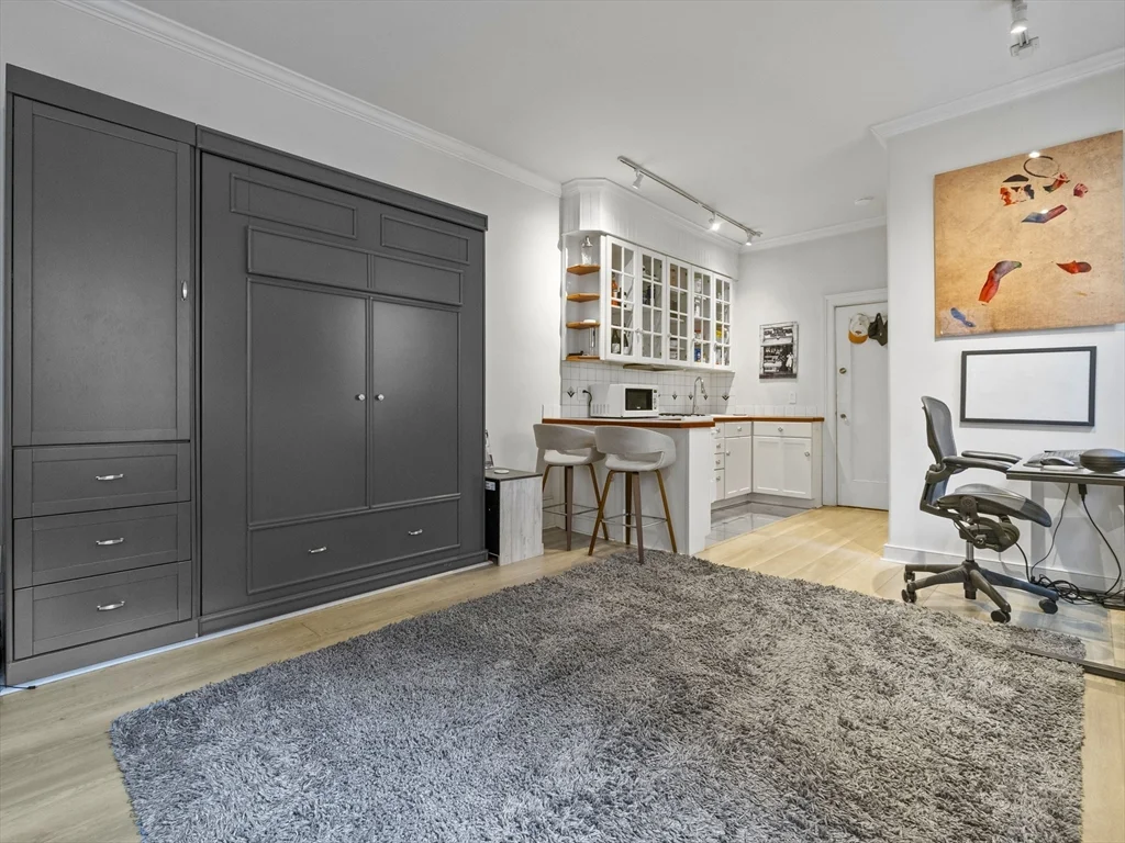 1 bed, 1 bath apartment for rent at 51 Hancock St Unit 9, Boston — photo 4 of 17