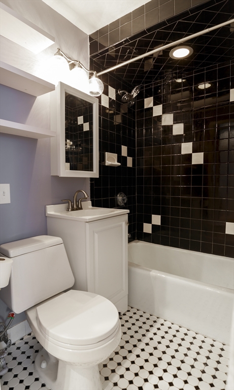 1 bed, 1 bath apartment for rent at 51 Hancock Unit 7, Beacon Hill — photo 6 of 9