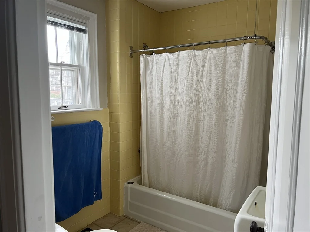 2 bed, 1 bath apartment for rent at 51 Harborview Ave Unit C, Winthrop — photo 10 of 16