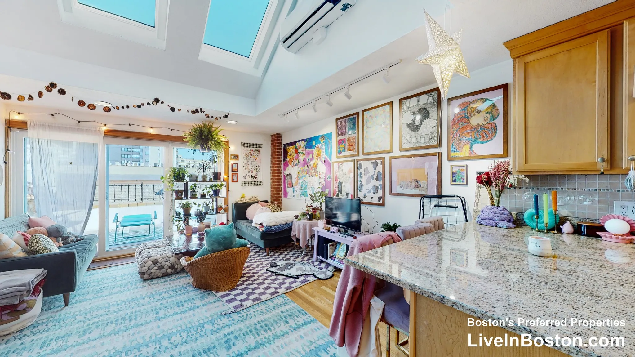 3 bed, 2 bath apartment for rent at 51 Hemenway St Unit 6B, Fenway — photo 3 of 17