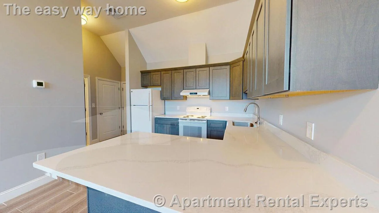 2 bed, 2 bath apartment for rent at 51 Hill Rd Unit 206, Belmont — photo 3 of 9