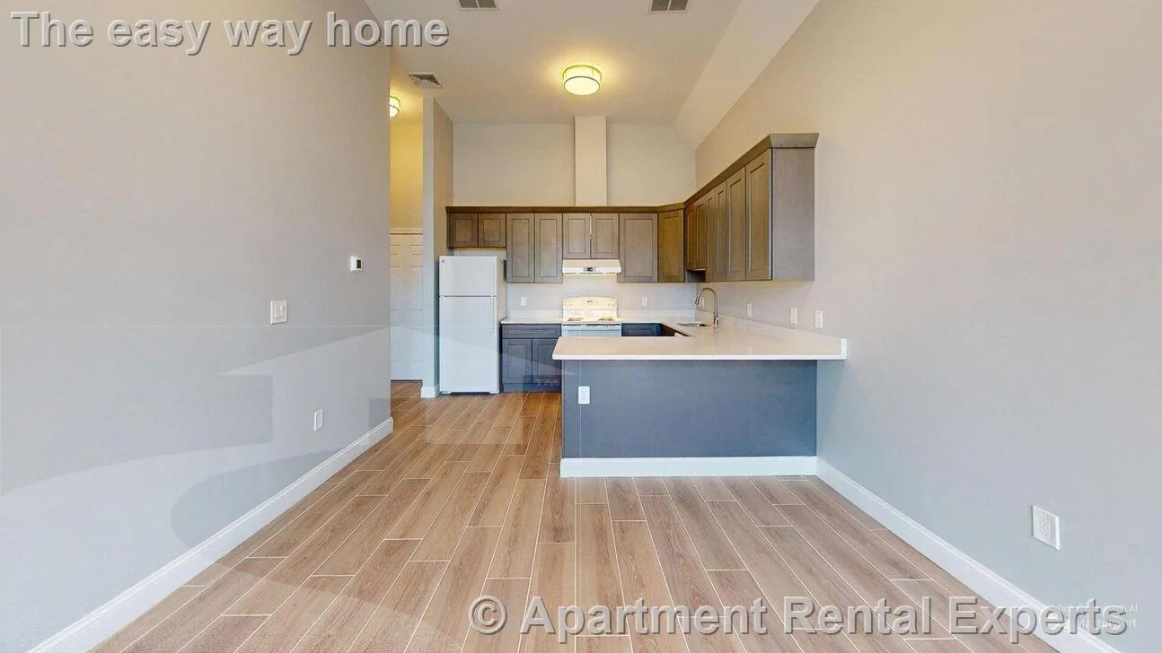 2 bed, 2 bath apartment for rent at 51 Hill Rd Unit 206, Belmont — photo 1 of 9