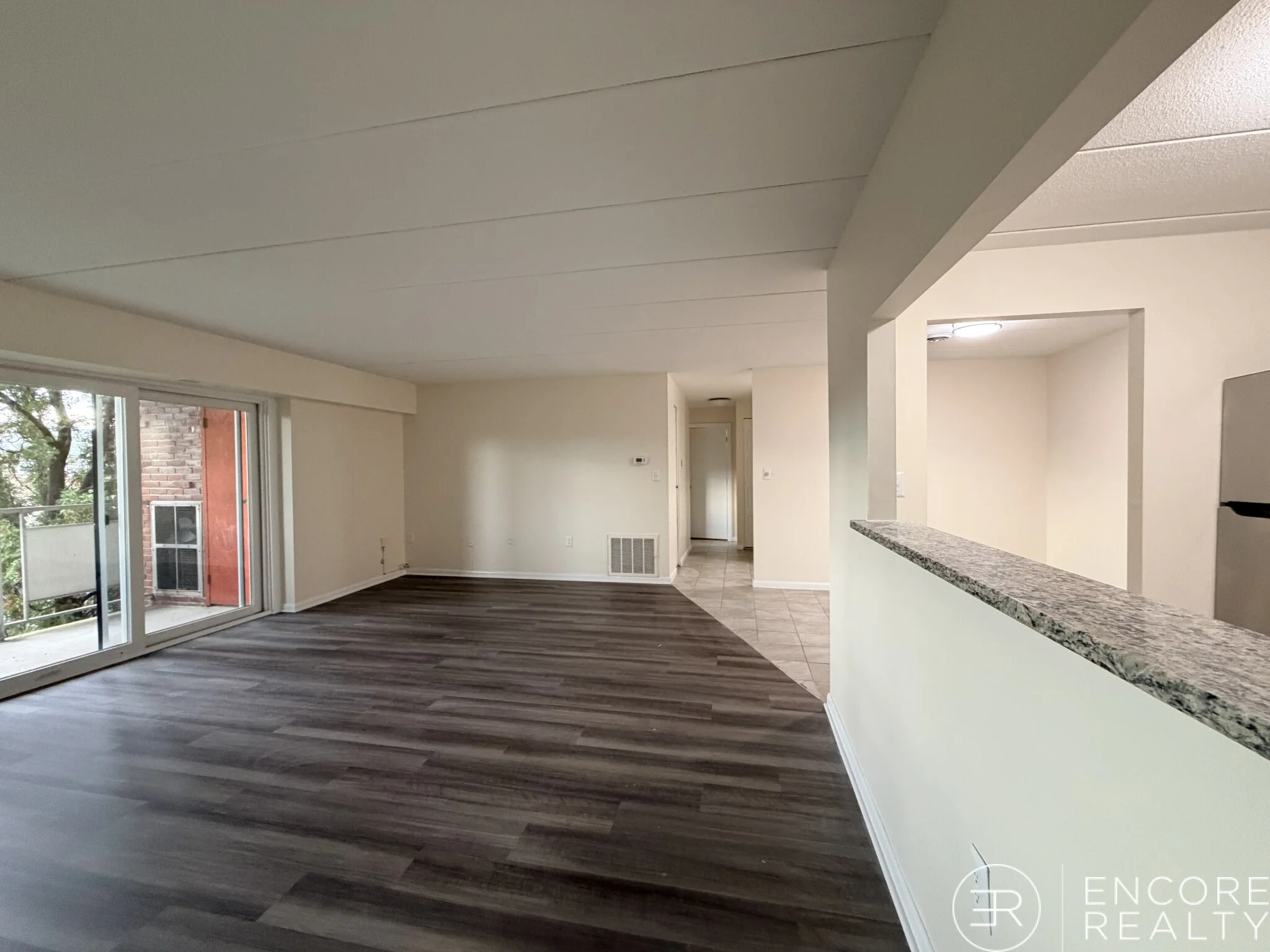 2 bed, 2 bath apartment for rent at 51 Hill Rd Unit 51-206, Belmont — photo 6 of 16