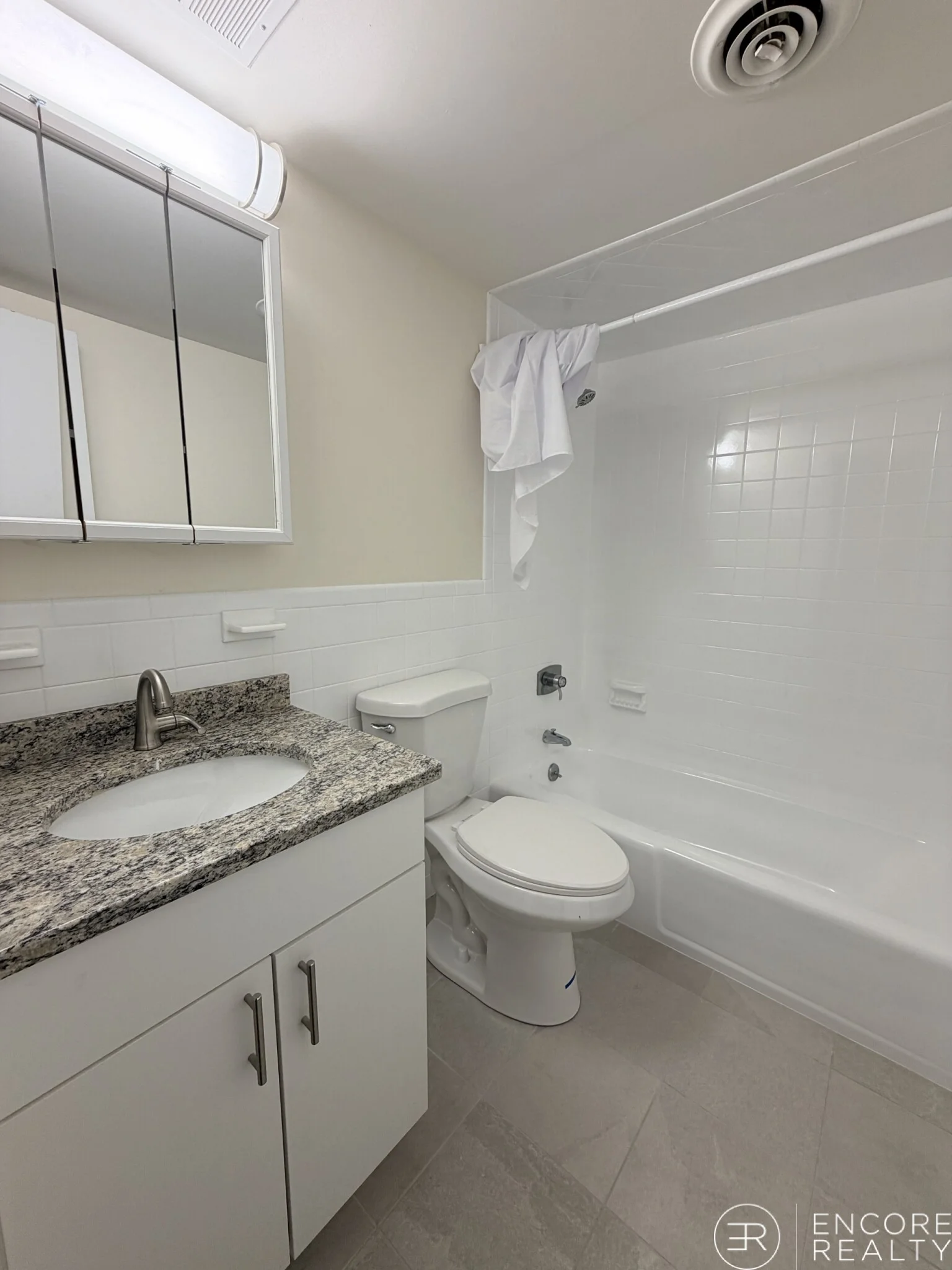 2 bed, 2 bath apartment for rent at 51 Hill Rd Unit 51-206, Belmont — photo 10 of 16