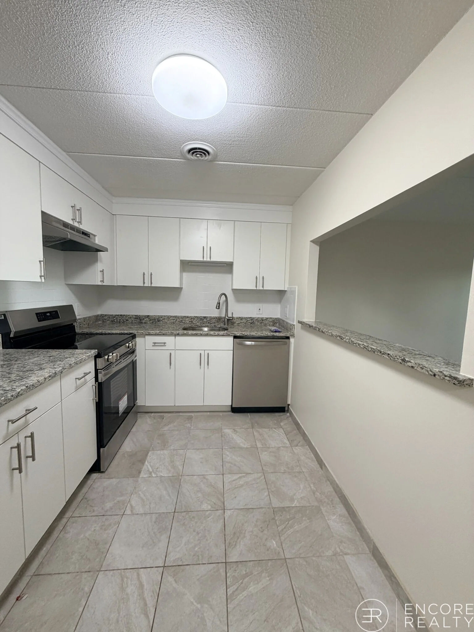 2 bed, 2 bath apartment for rent at 51 Hill Rd Unit 51-206, Belmont — photo 2 of 16