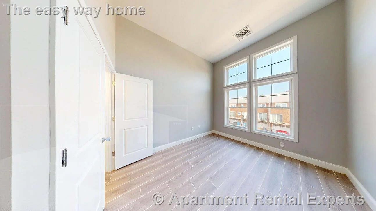 2 bed, 2 bath apartment for rent at 51 Hill Rd Unit 703, Belmont — photo 2 of 8