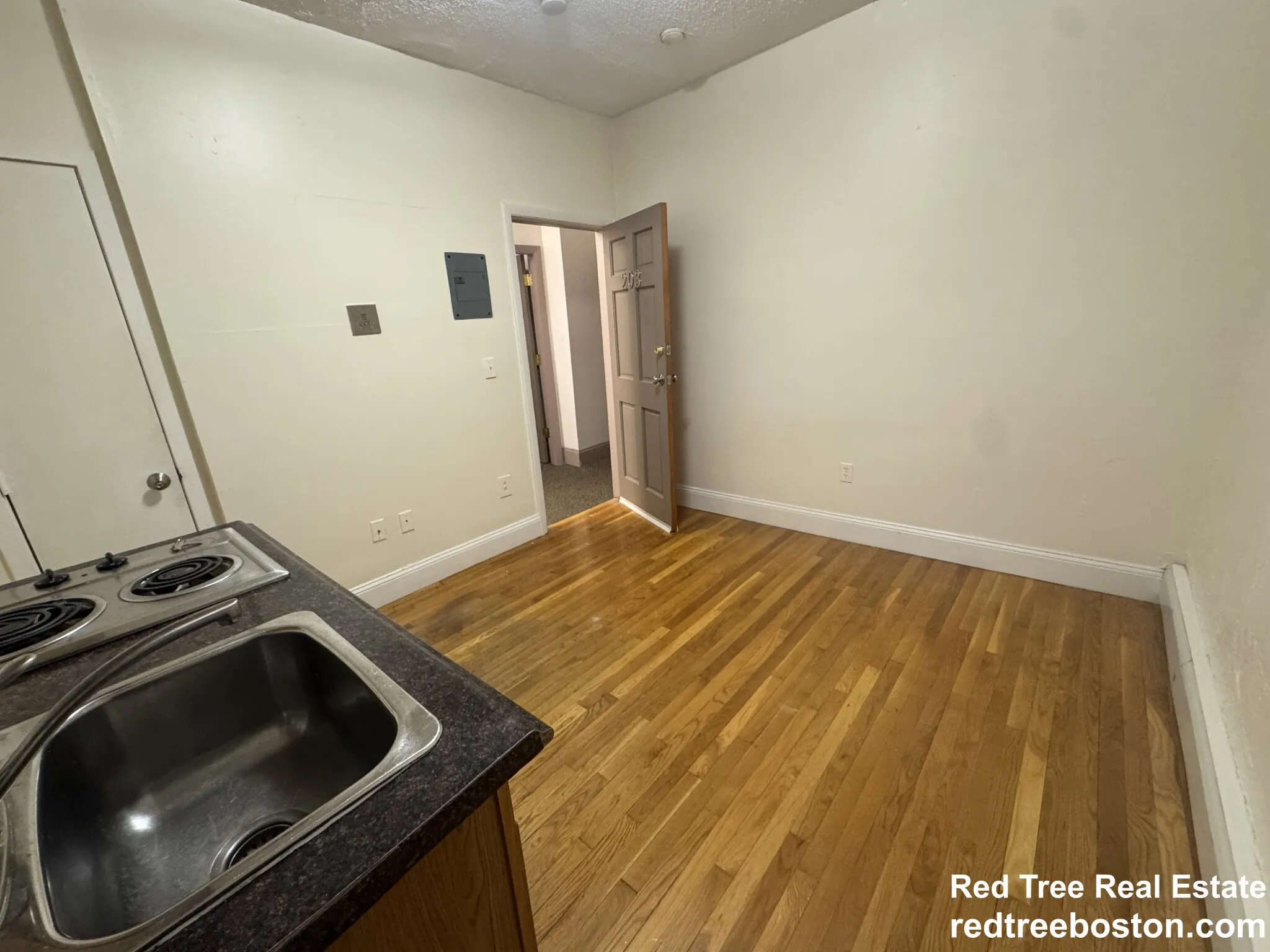 Studio bed, 1 bath apartment for rent at 51 South Huntington Ave Unit 203, Back Bay — photo 5 of 8