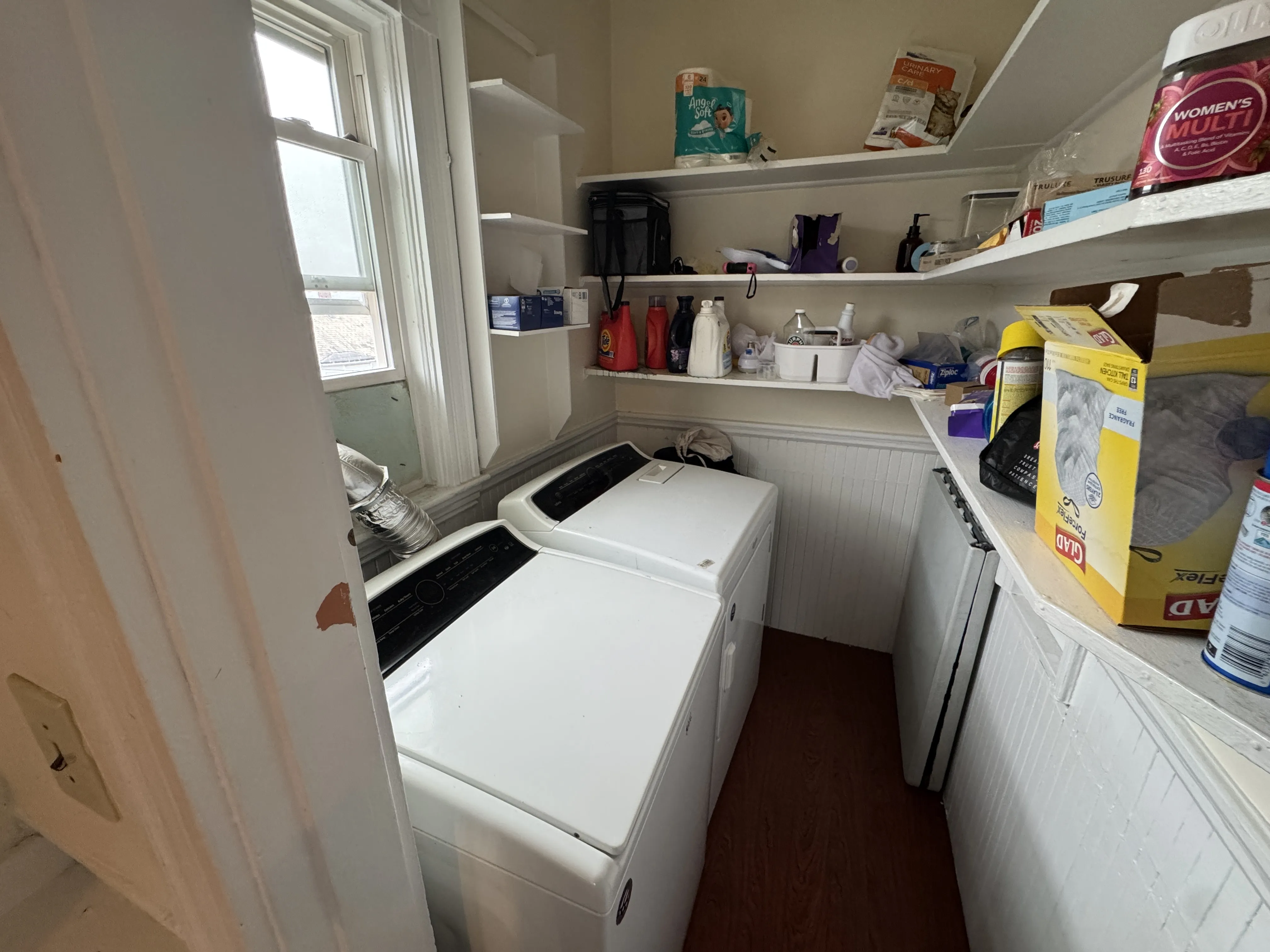 4 bed, 1 bath apartment for rent at 51 Ibbetson St Unit 3, Spring Hill — photo 6 of 17