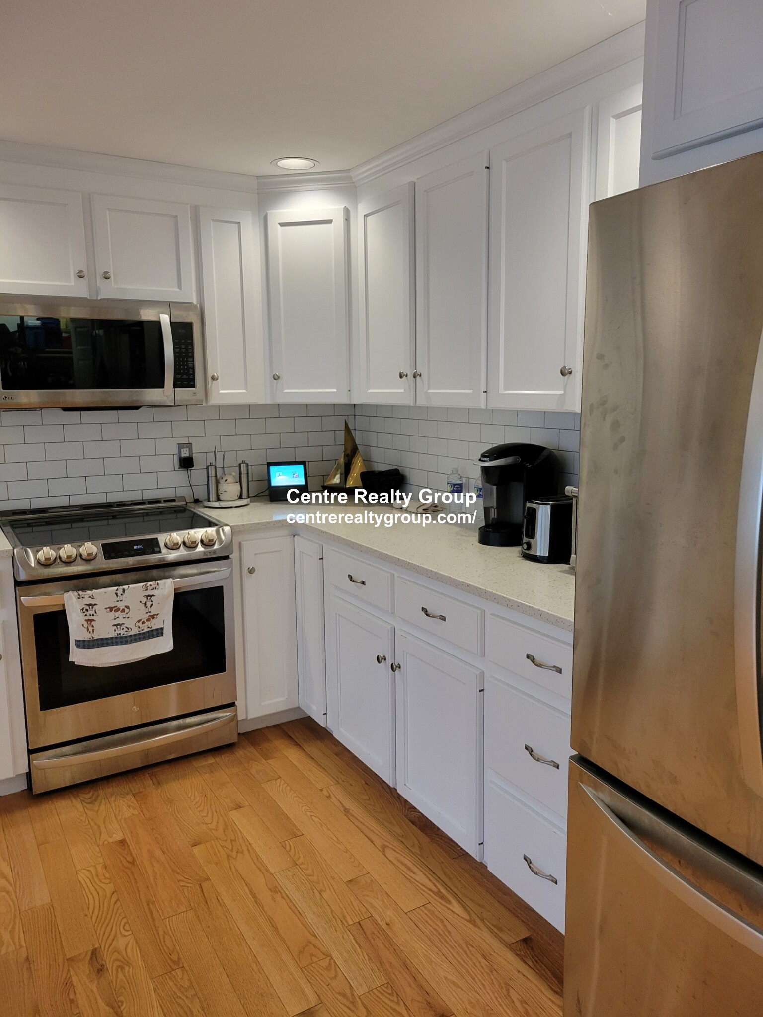 3 bed, 2.5 bath apartment for rent at 51 Jackson St Unit B, Newton Center — photo 2 of 28