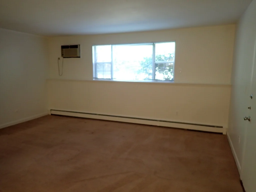 1 bed, 1 bath apartment for rent at 51 Jacqueline Rd Unit 3, Waltham — photo 10 of 18