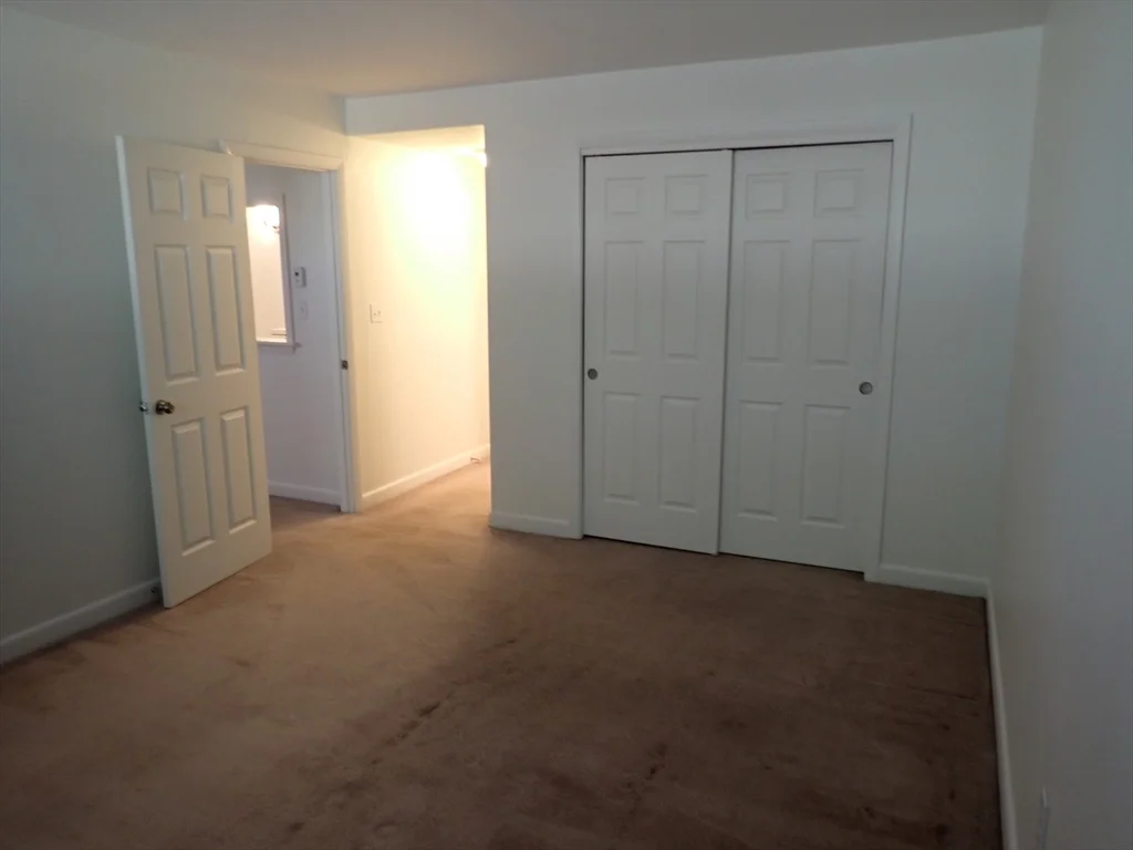 1 bed, 1 bath apartment for rent at 51 Jacqueline Rd Unit 3, Waltham — photo 14 of 18
