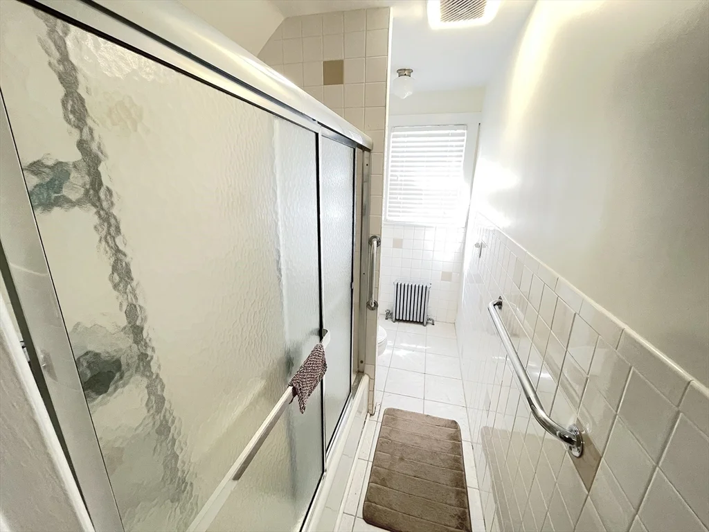 2 bed, 1 bath apartment for rent at 51 Jenness St Unit 0, Lowell — photo 14 of 24