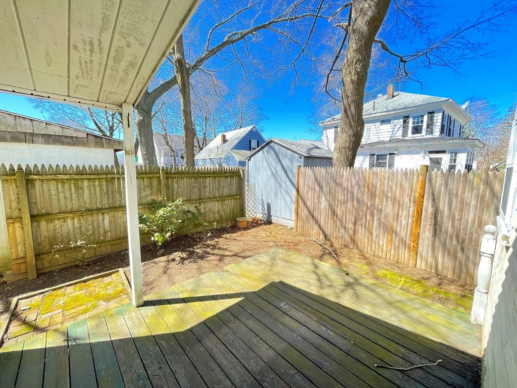 2 bed, 1 bath apartment for rent at 51 Jenness St Unit 0, Lowell — photo 5 of 24