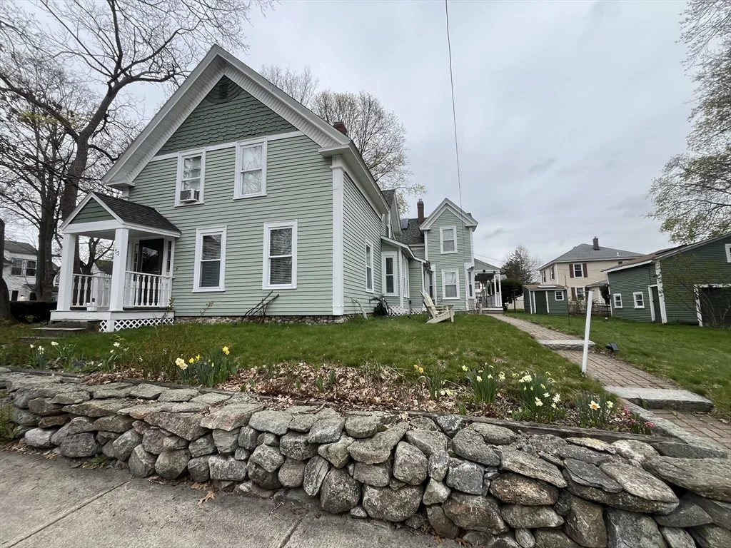 2 bed, 1 bath apartment for rent at 51 Jenness St Unit 0, Lowell — photo 16 of 24