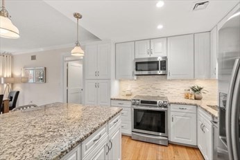 2 bed, 2 bath apartment for rent at 51 John St Unit 103, Brookline — photo 8 of 15