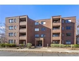Studio bed apartment for rent at 51 John St Unit 12, Coolidge Corner