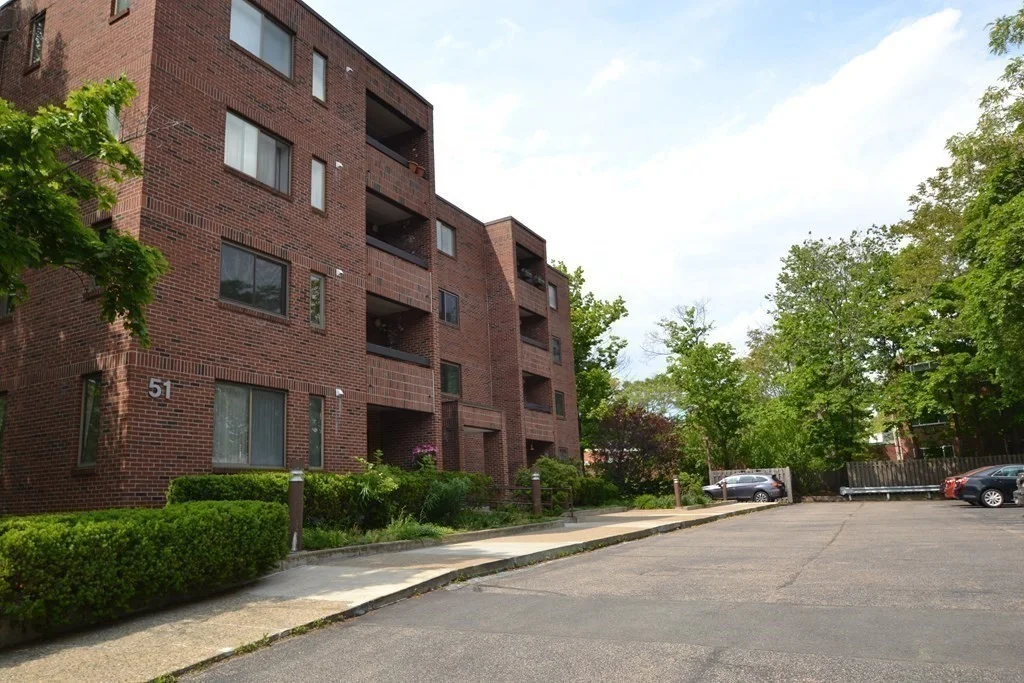 2 bed, 2 bath apartment for rent at 51 John St Unit 401, Coolidge Corner — photo 14 of 15