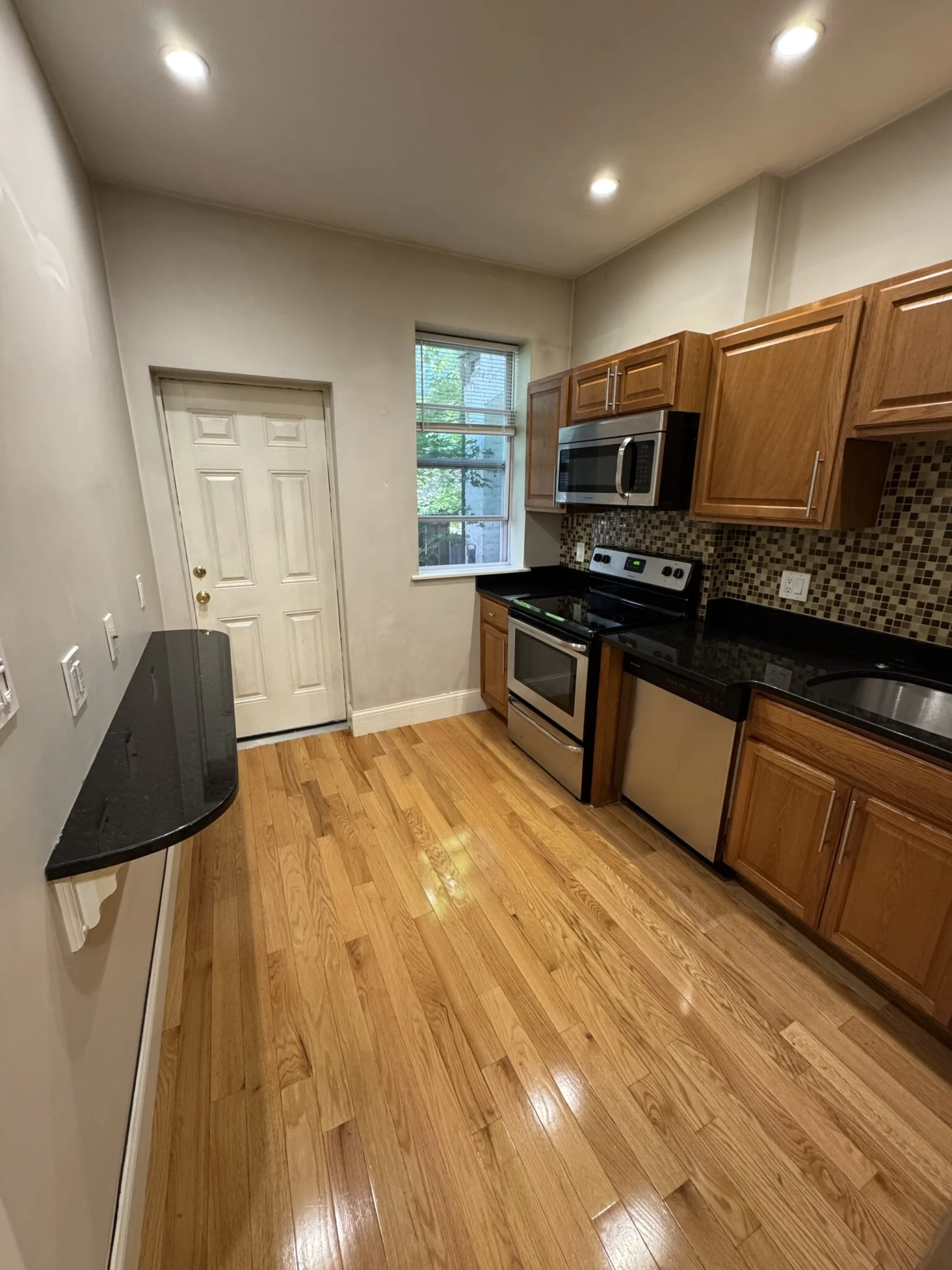 1 bed, 1 bath apartment for rent at 51 Joy St Unit 1R, Beacon Hill — photo 3 of 13