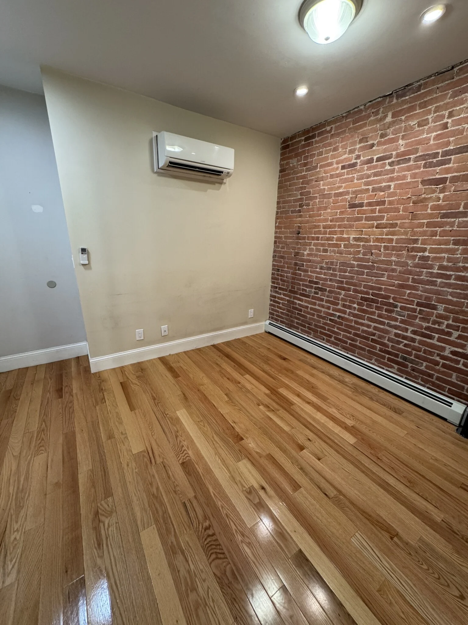 1 bed, 1 bath apartment for rent at 51 Joy St Unit 1R, Beacon Hill — photo 6 of 13