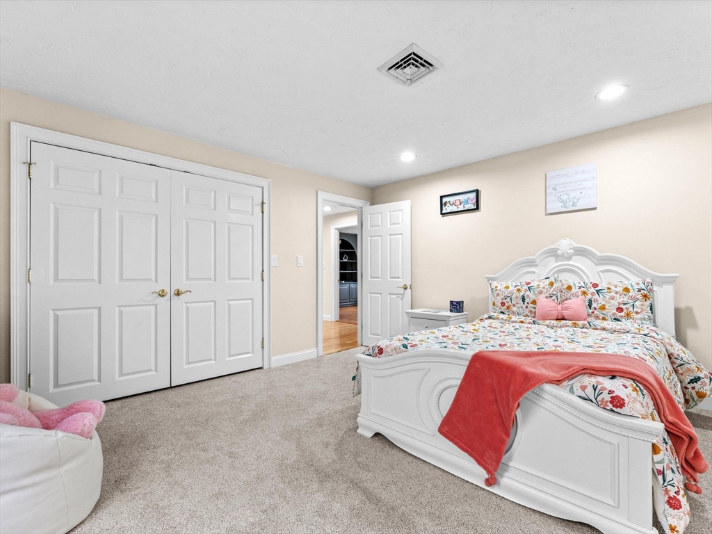 4 bed, 2 bath apartment for rent at 51 Lackey St, Westborough — photo 26 of 42