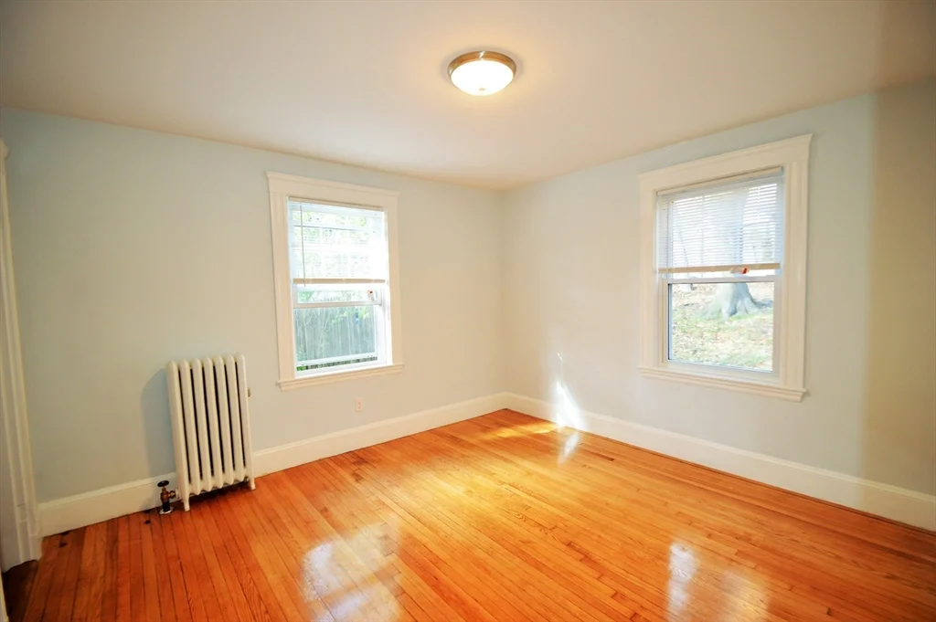 4 bed, 2 bath apartment for rent at 51 Leamington Rd Unit 1, Brighton — photo 10 of 12