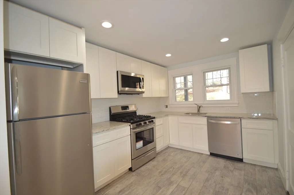 4 bed, 2 bath apartment for rent at 51 Leamington Rd Unit 1, Brighton — photo 2 of 12