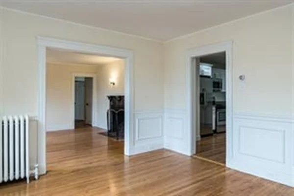 6 bed, 3 bath apartment for rent at 51 Leamington Rd Unit 2, Brighton — photo 4 of 9