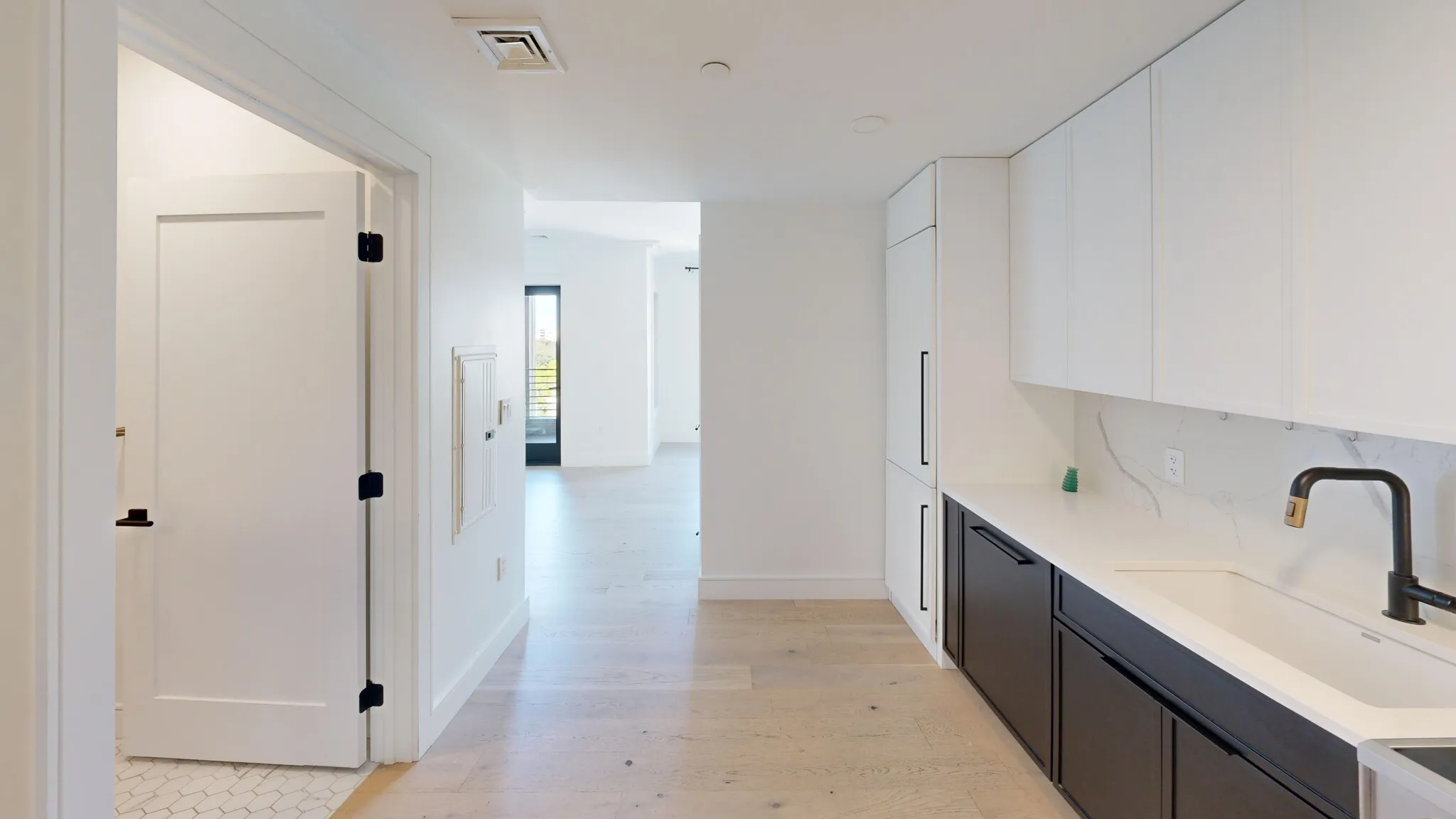 Studio bed, 1 bath apartment for rent at 51 Leo M Birmingham Pkwa Unit 405, Allston — photo 8 of 13