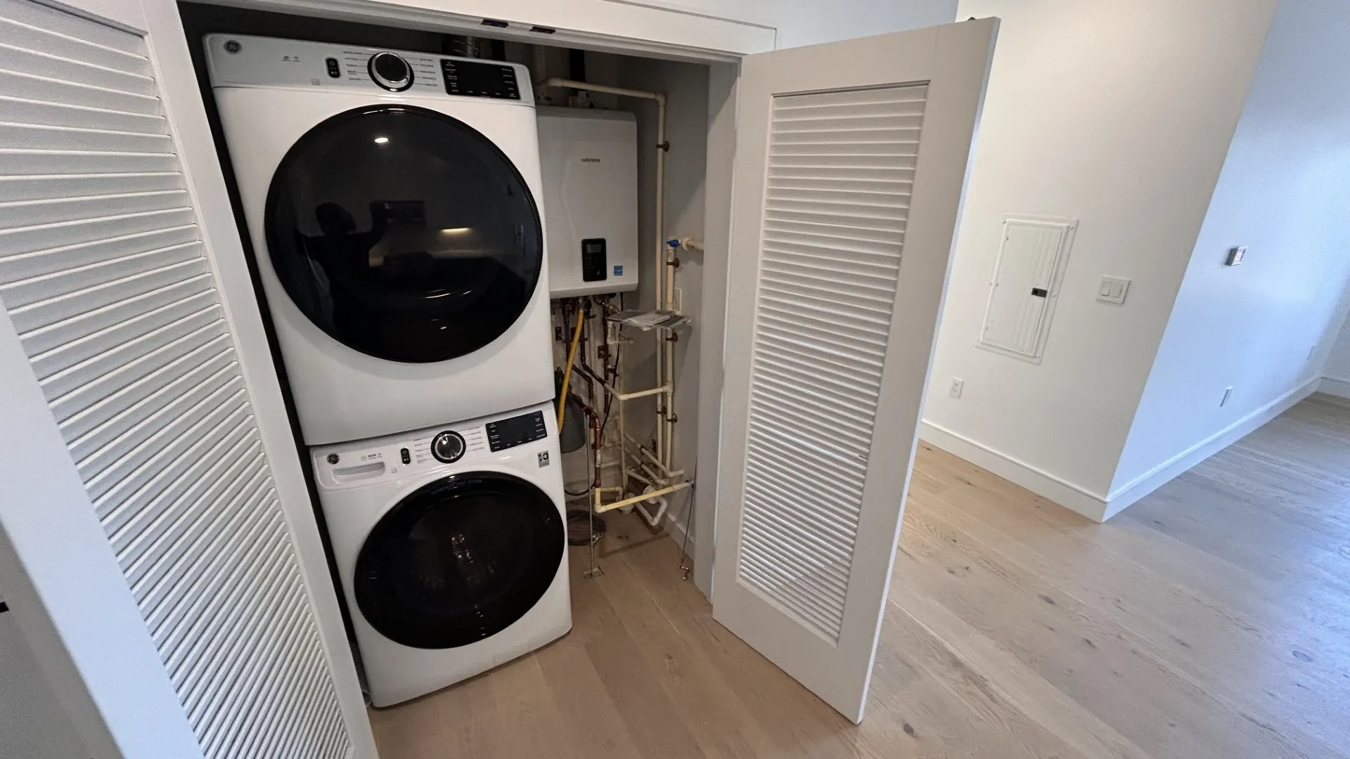 2 bed, 2 bath apartment for rent at 51 Leo M Birmingham Pkwa Unit 506, Allston — photo 13 of 15