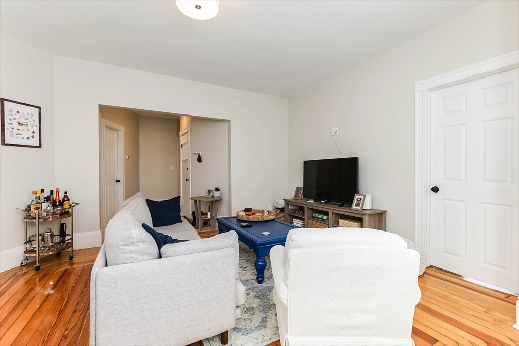 3 bed, 1 bath apartment for rent at 51 Main St Unit 2, Winter Hill — photo 9 of 23