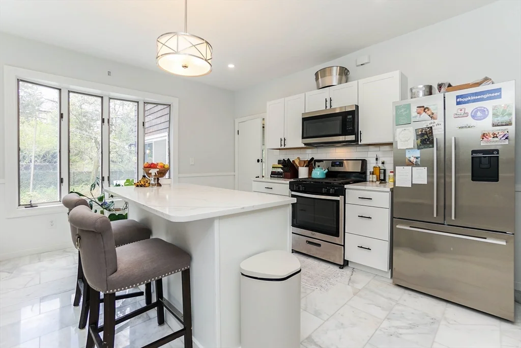 3 bed, 1 bath apartment for rent at 51 Main St Unit 2, Winter Hill — photo 1 of 23