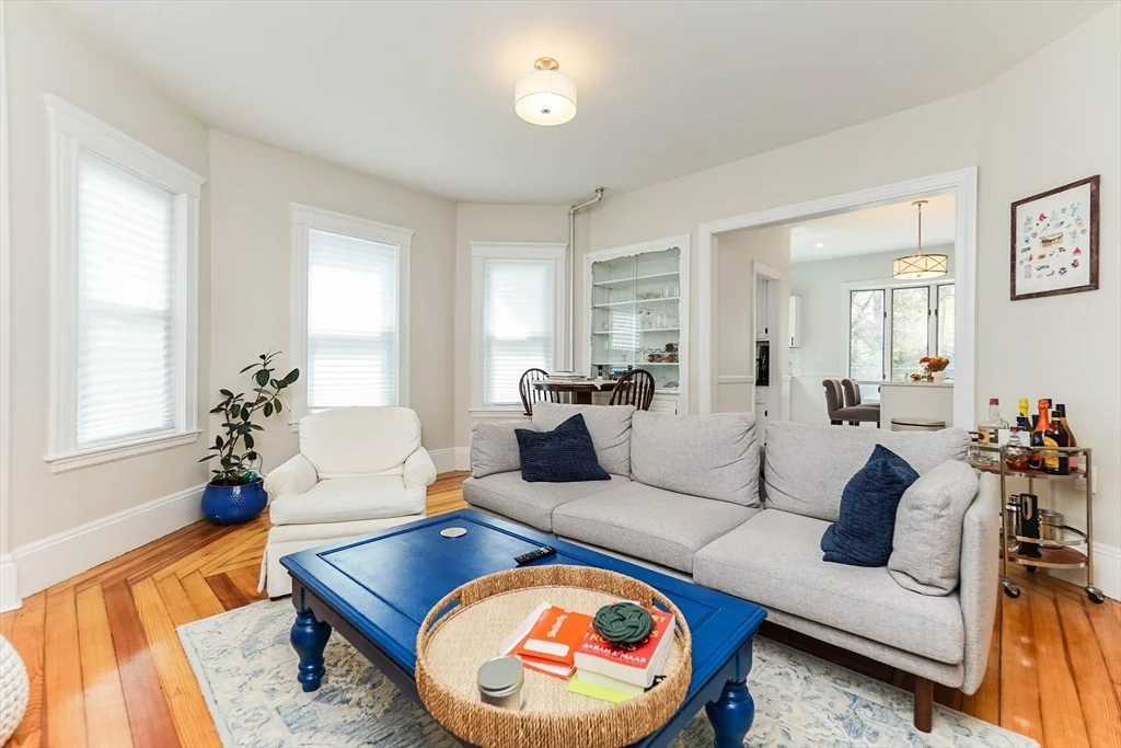 3 bed, 1 bath apartment for rent at 51 Main St Unit 2, Winter Hill — photo 6 of 23