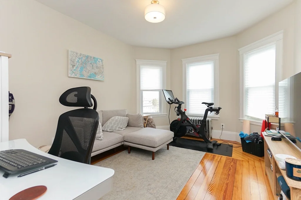 3 bed, 1 bath apartment for rent at 51 Main St Unit 2, Winter Hill — photo 12 of 23