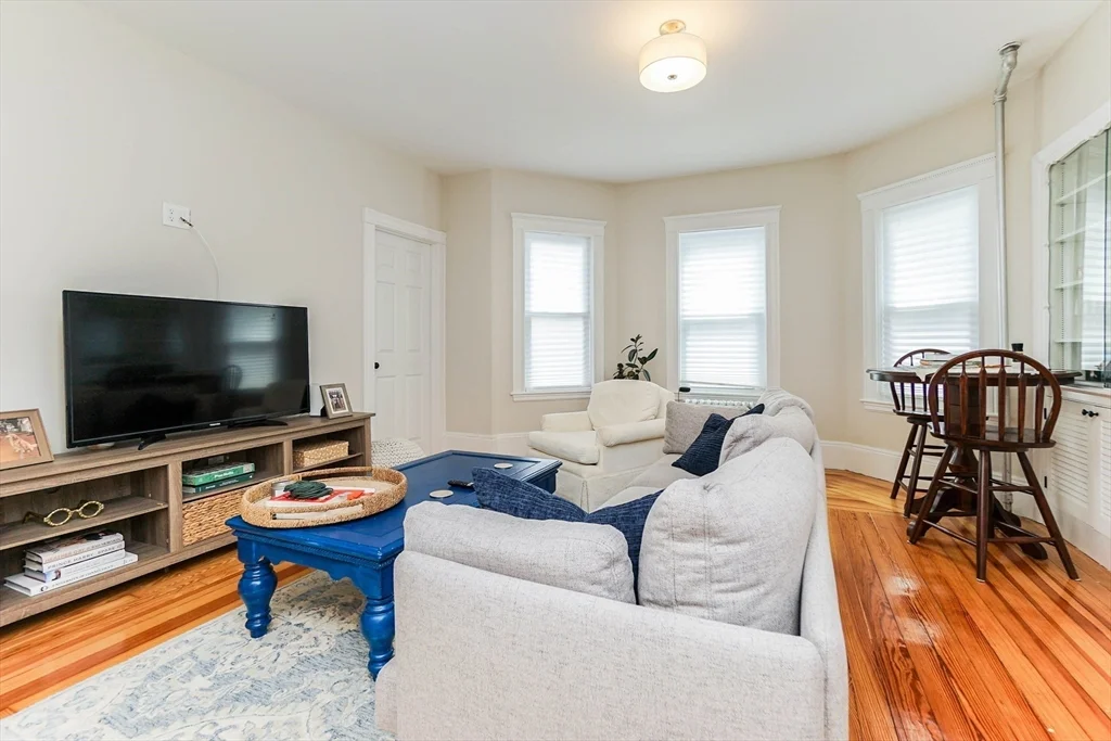 3 bed, 1 bath apartment for rent at 51 Main St Unit 2, Winter Hill — photo 8 of 23