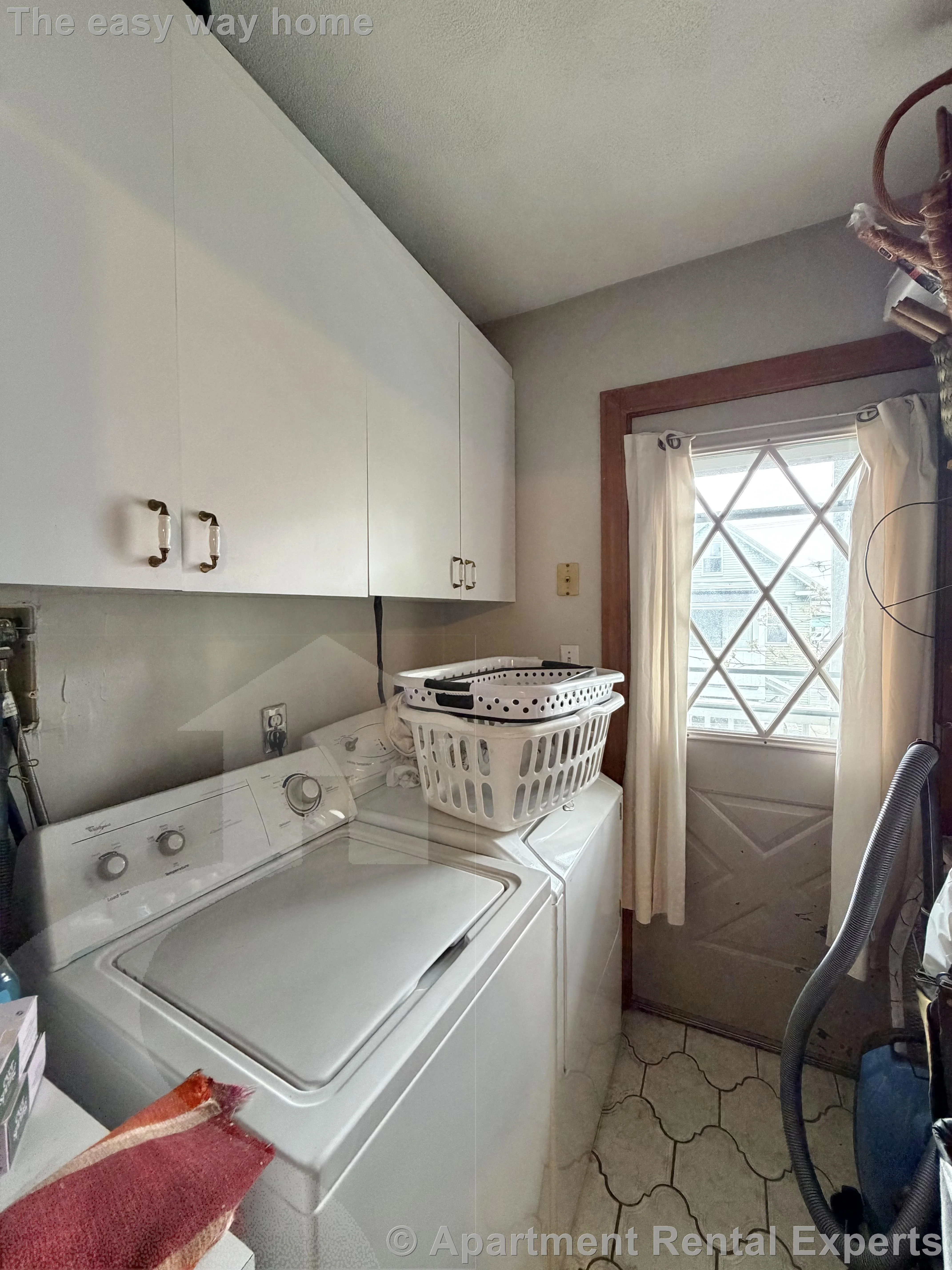 2 bed, 1 bath apartment for rent at 51 Mansfield St Unit 2, Union Square — photo 4 of 11