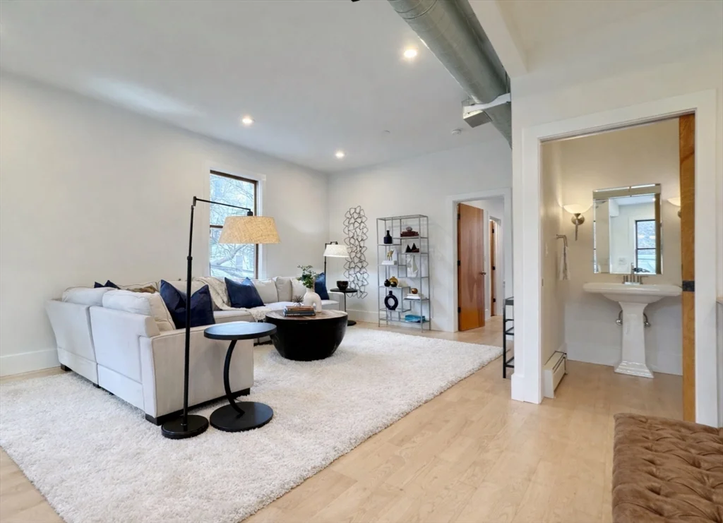 3 bed, 2 bath apartment for rent at 51 Market St Unit 2, The Port — photo 7 of 14