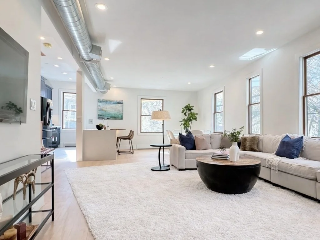 3 bed, 2 bath apartment for rent at 51 Market St Unit 2, The Port — photo 3 of 14