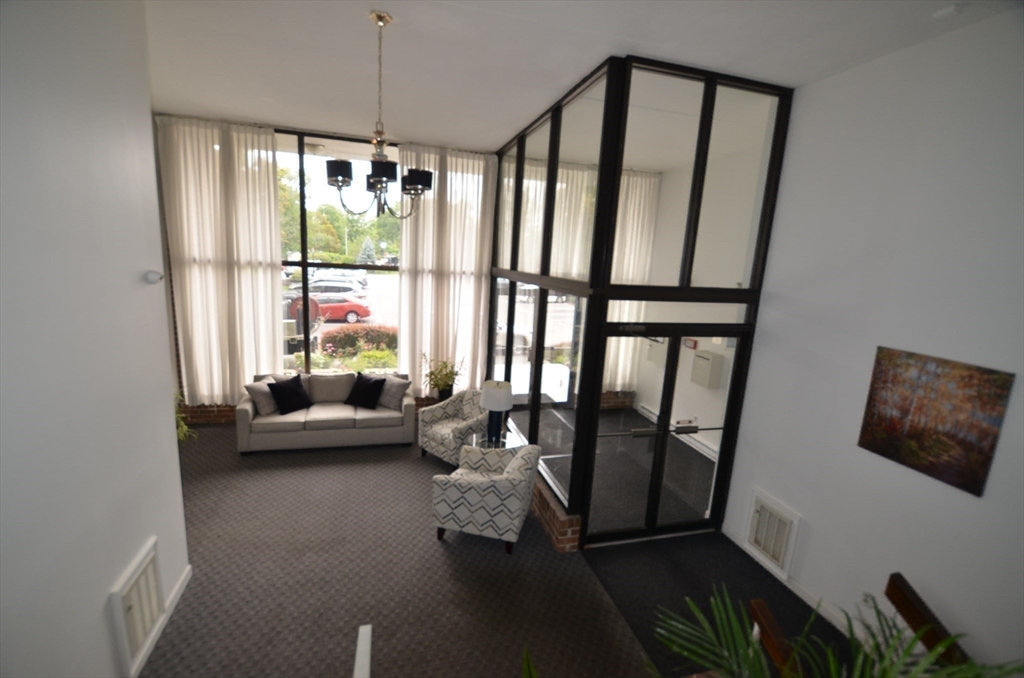 1 bed, 1 bath apartment for rent at 51 Melrose St Unit 5E, Melrose — photo 6 of 31