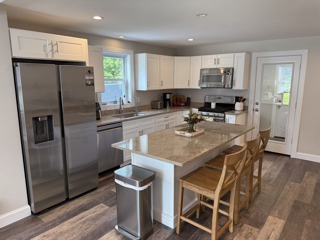 2 bed, 1 bath apartment for rent at 51 Mill St Unit 51, Dracut — photo 2 of 12