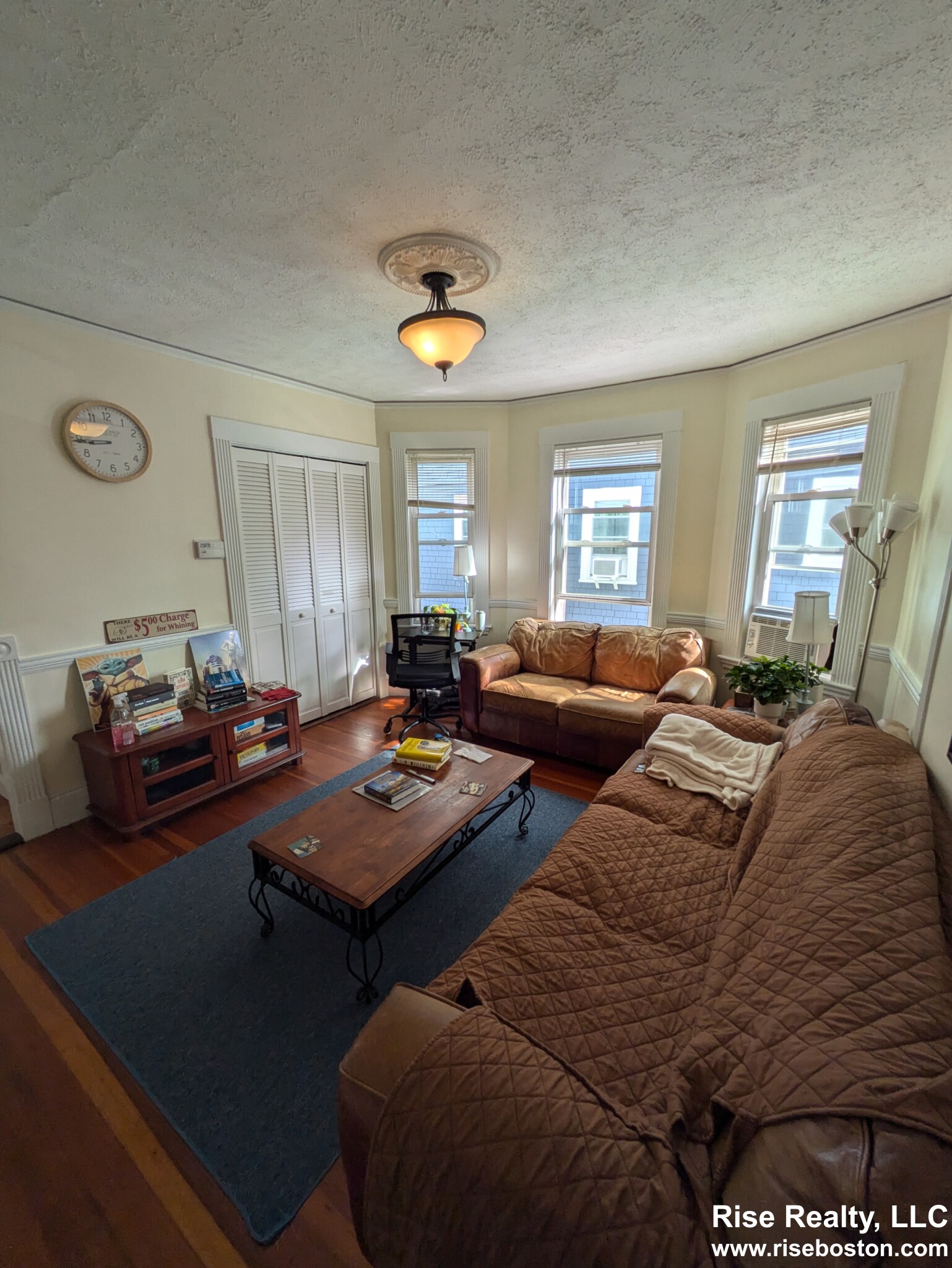 3 bed, 1 bath apartment for rent at 51 Montfern Ave Unit 3, Oak Square — photo 14 of 14