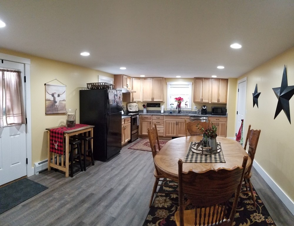 3 bed, 1 bath apartment for rent at 51 Moore Rd Unit 1, New Braintree — photo 8 of 42