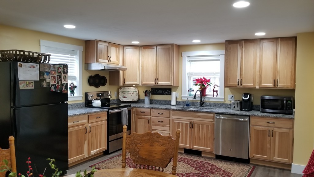 3 bed, 1 bath apartment for rent at 51 Moore Rd Unit 1, New Braintree — photo 6 of 42