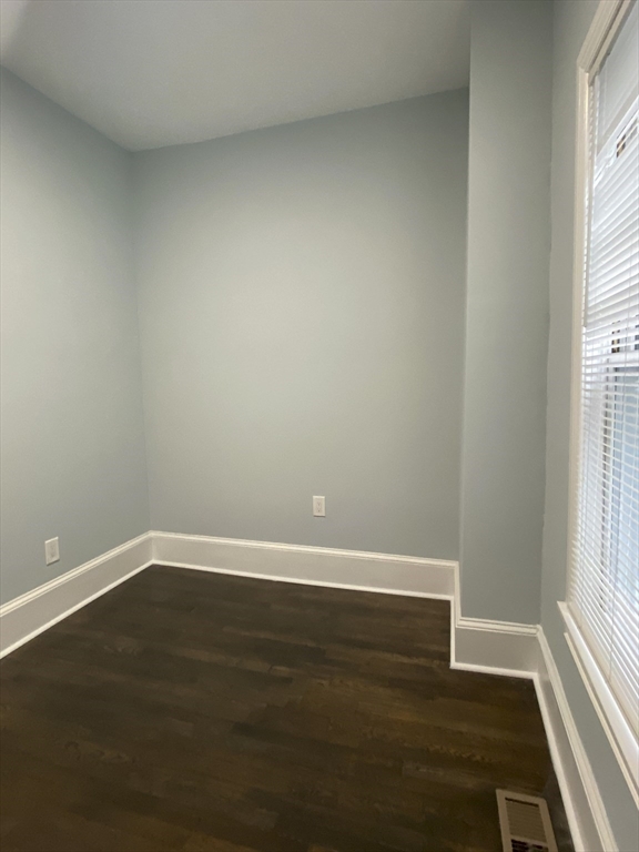 4 bed, 2 bath apartment for rent at 51 Moseley St Unit 1, Dorchester — photo 9 of 37