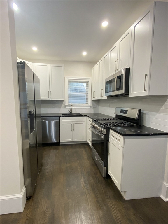 4 bed, 2 bath apartment for rent at 51 Moseley St Unit 1, Dorchester — photo 28 of 37
