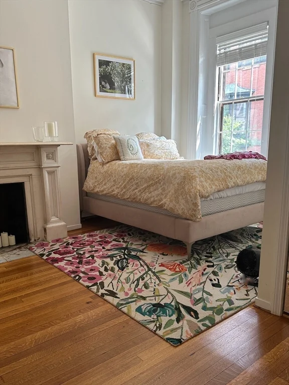 2 bed, 1 bath apartment for rent at 51 Mt Vernon St Unit 2, Beacon Hill — photo 6 of 13