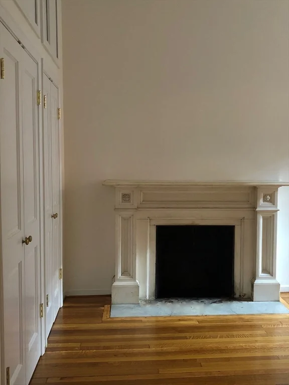 2 bed, 1 bath apartment for rent at 51 Mt Vernon St Unit 2, Beacon Hill — photo 7 of 13