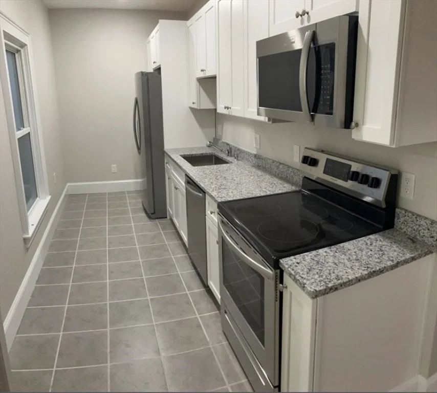 1 bed, 1 bath apartment for rent at 51 Mt Vernon St Unit 3, Melrose — photo 5 of 9