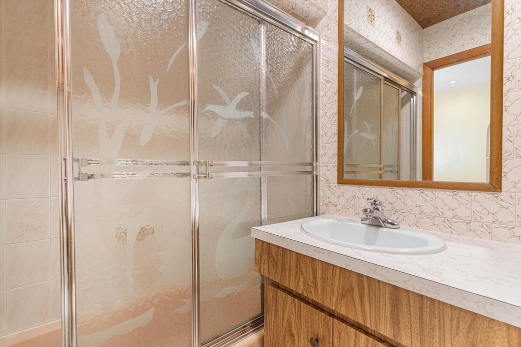 2 bed, 1 bath apartment for rent at 51 Newbury St Unit 1, Teele Square — photo 14 of 19
