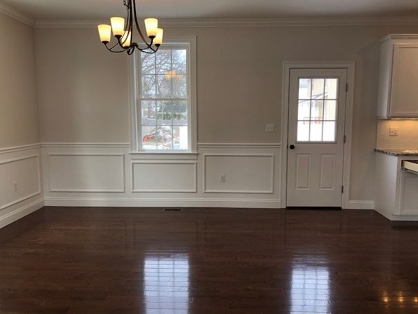 3 bed, 2 bath apartment for rent at 51 Oak St Unit 51, Needham — photo 4 of 16