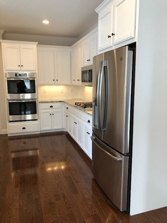 3 bed, 2 bath apartment for rent at 51 Oak St Unit 51, Needham — photo 5 of 16